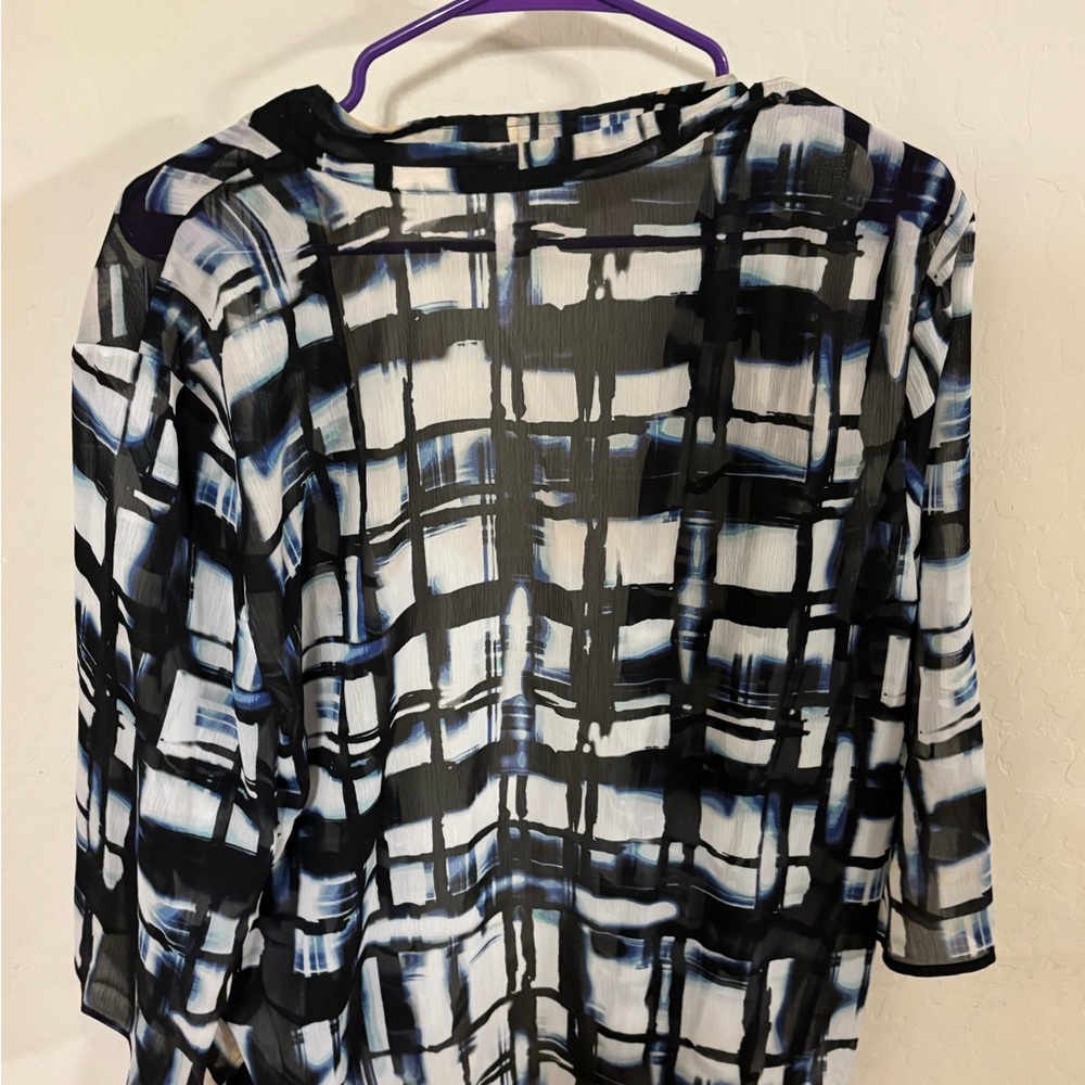JM Collection Black, White & Blue Patterned women’s shirt - Picture 2 of 3